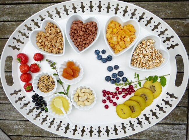 Familienfrühstück (c) silviarita auf Pixabay